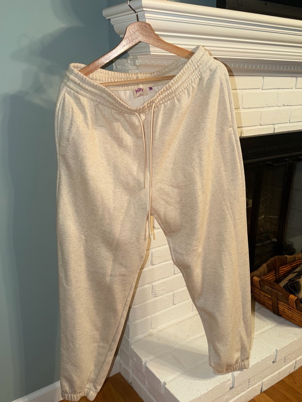 YITTY Cream Sweatpants Joggers